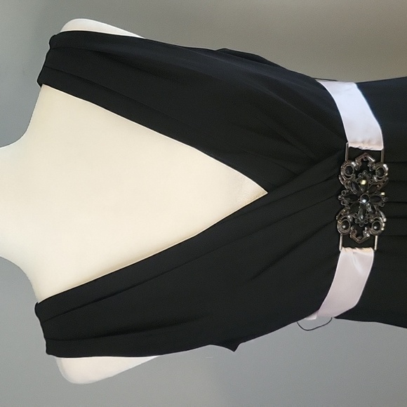 Scarlett Nite Deep V Neck Embellished Belt Ribbon Tie Fit & Flare Dress-Sz 14 - Picture 4 of 8